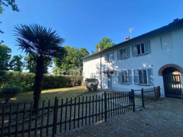 casa indipendente in vendita a Pavia in zona Centro Città