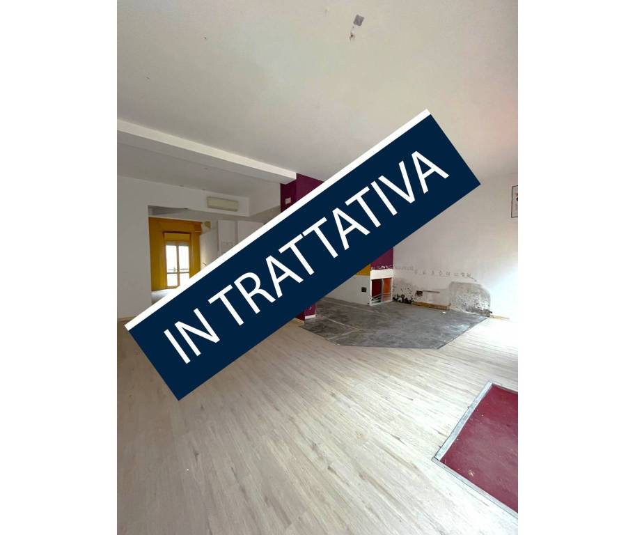 appartamento in vendita a Pavia in zona Centro Città