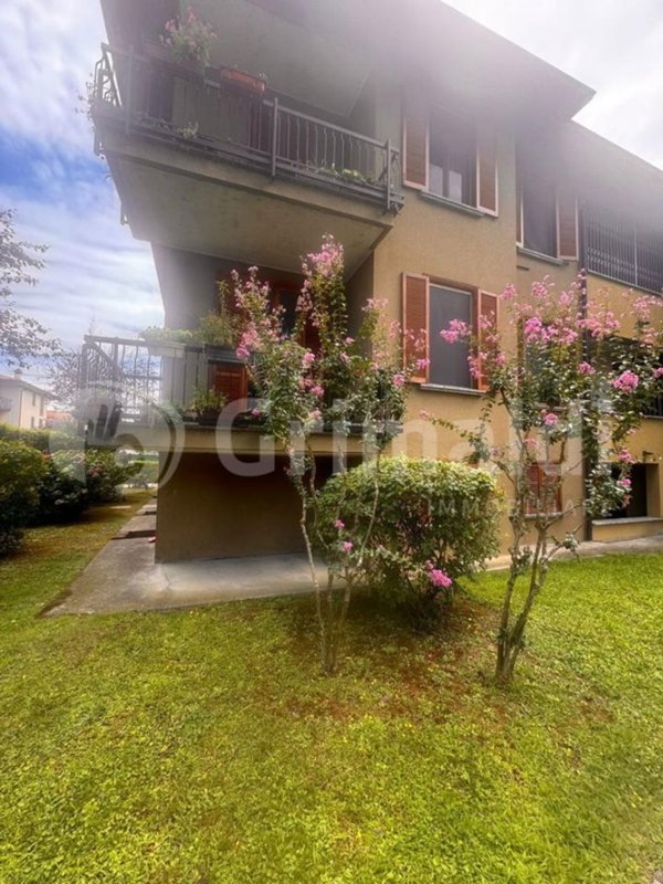 appartamento in vendita a Pavia in zona Centro Città