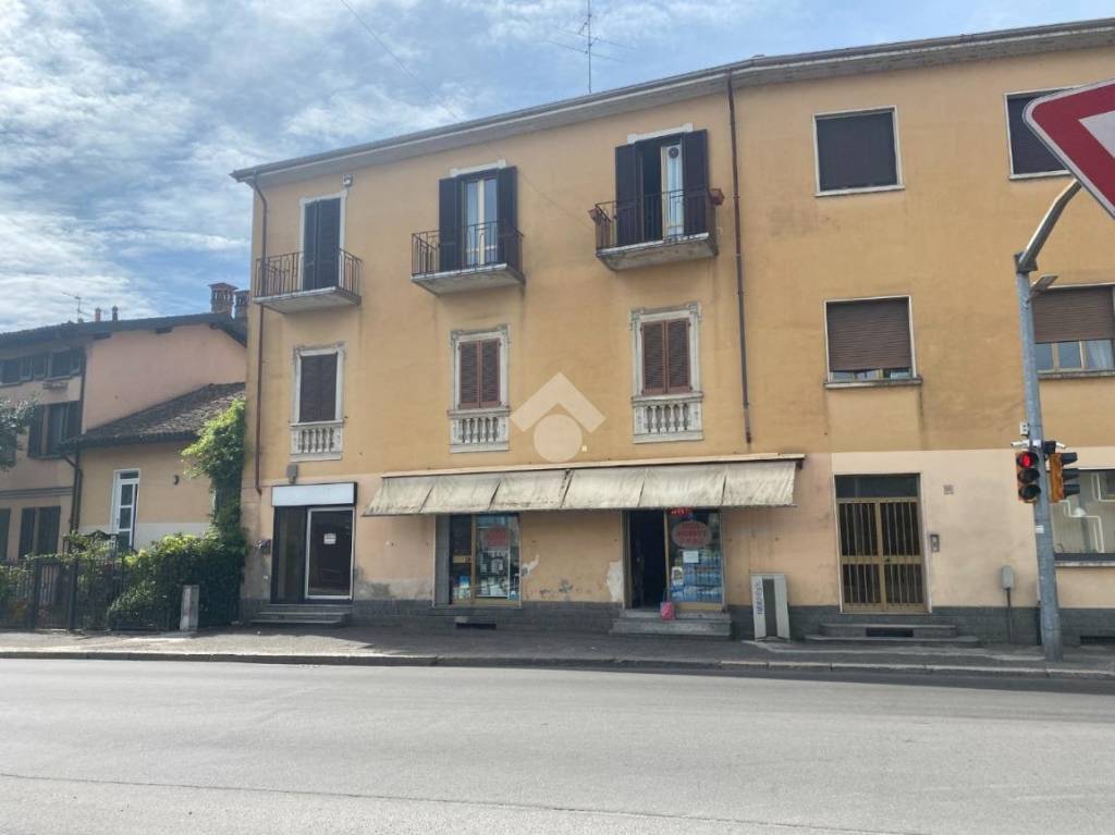 appartamento in vendita a Pavia in zona San Pietro