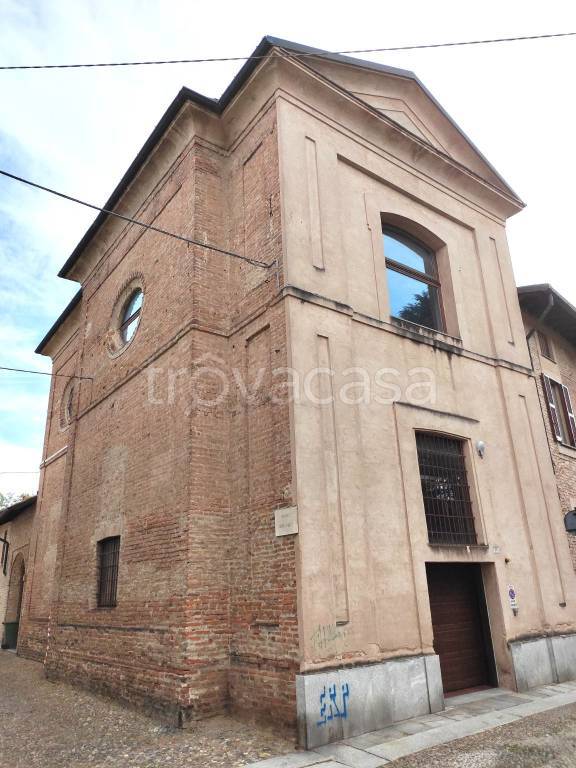 appartamento in vendita a Pavia in zona Centro Città