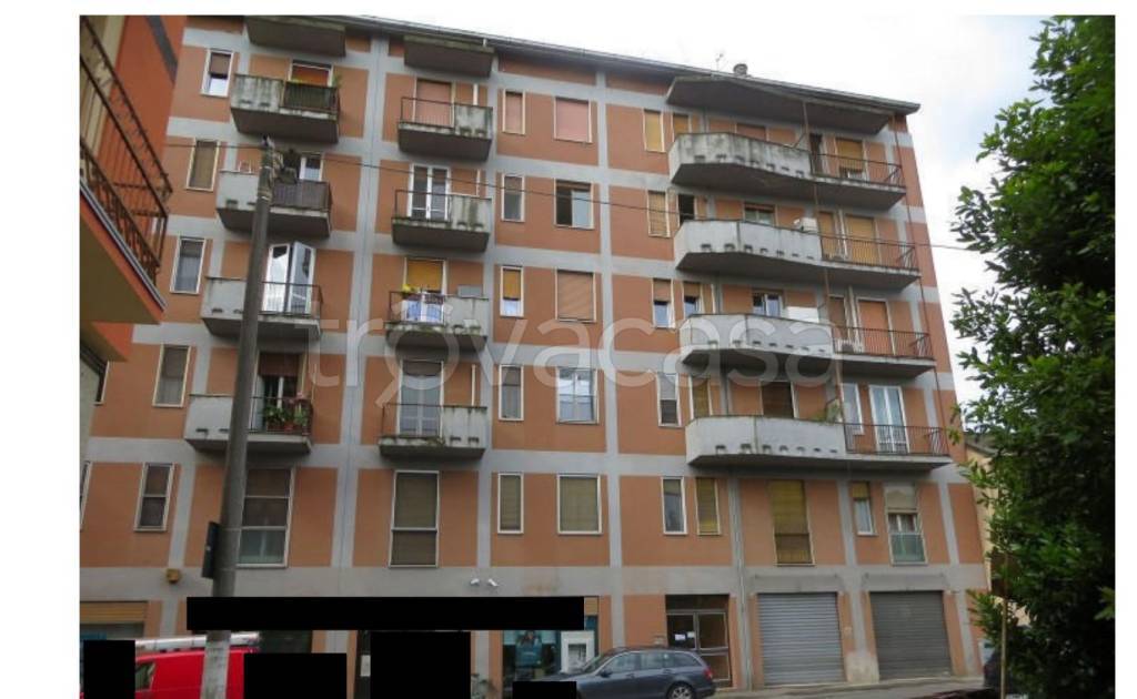appartamento in vendita a Pavia in zona San Pietro