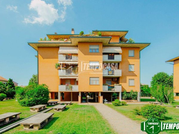 appartamento in vendita a Pavia in zona Centro Città