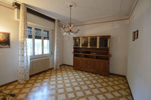 casa indipendente in vendita a Pavia in zona Vallone