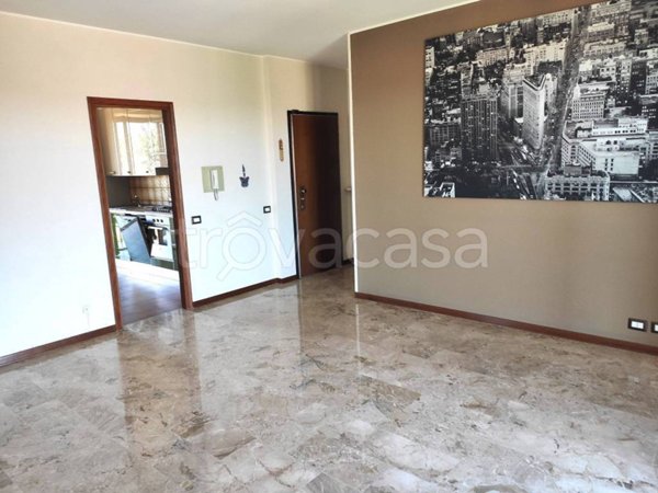 appartamento in vendita a Pavia in zona Vallone