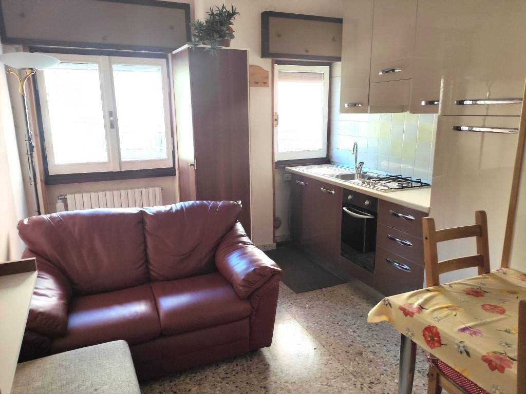 appartamento in vendita a Pavia in zona Città Giardino