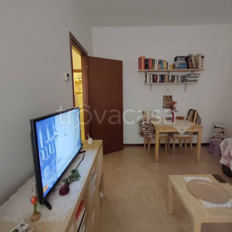 appartamento in vendita a Pavia in zona Centro Città