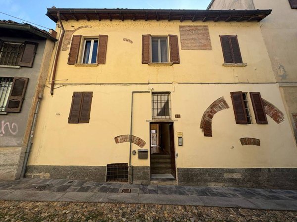 appartamento in vendita a Pavia in zona Centro Città