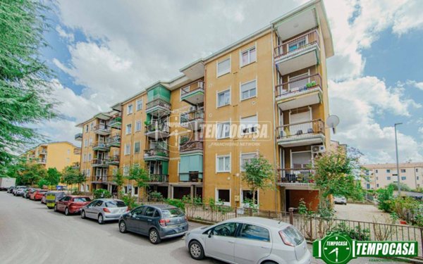 appartamento in vendita a Pavia in zona Centro Città