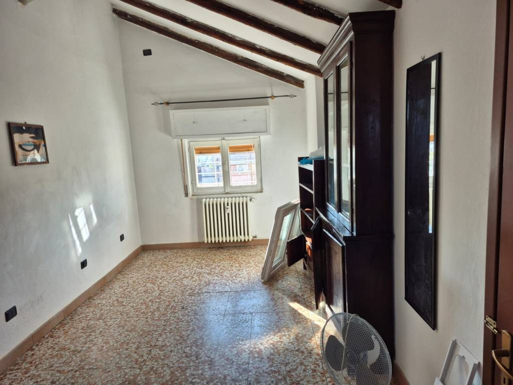 appartamento in vendita a Pavia in zona Città Giardino
