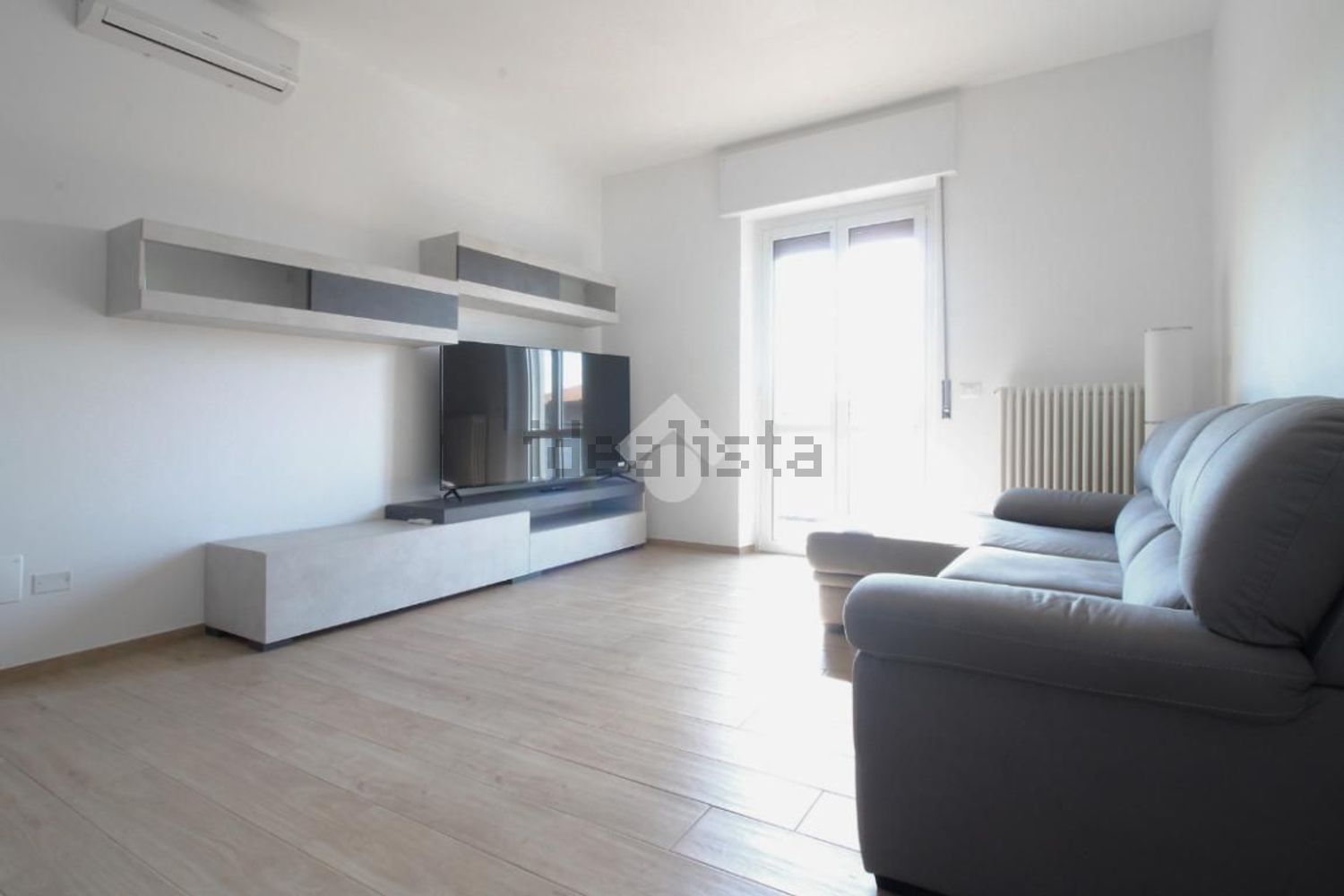 appartamento in vendita a Pavia in zona Vallone