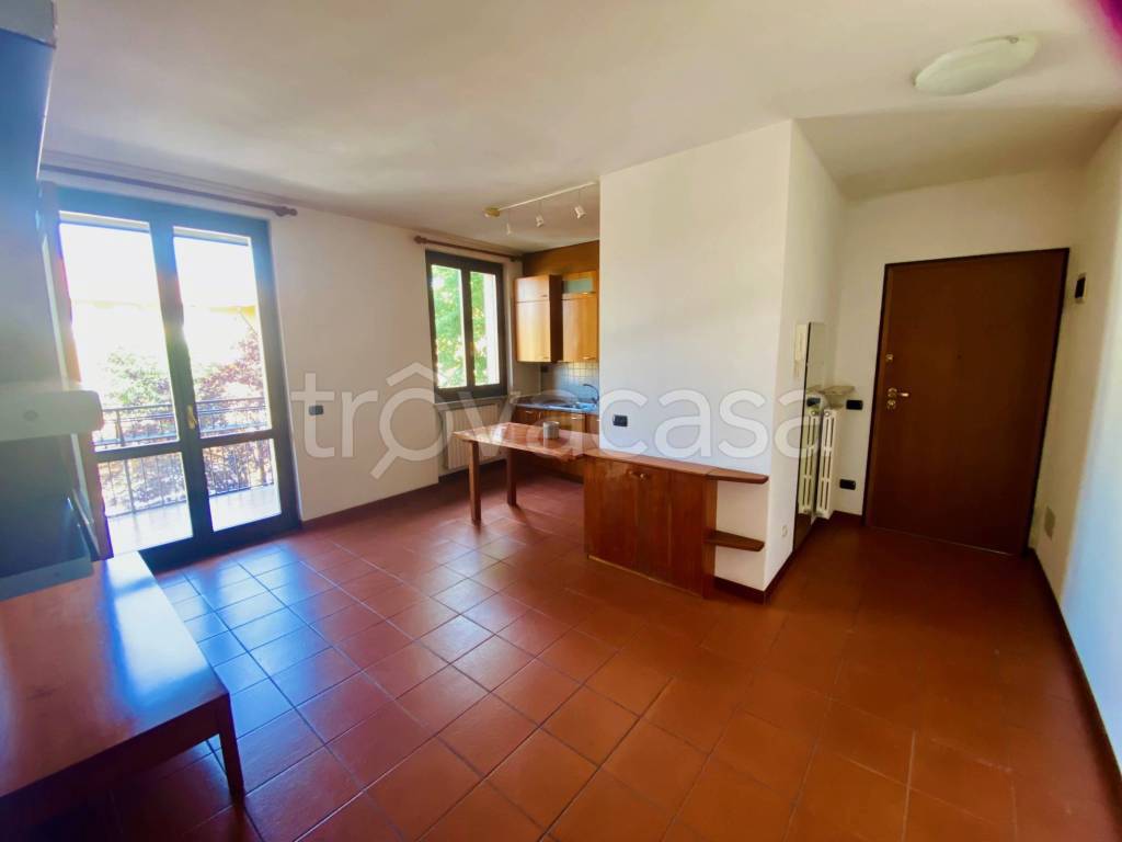 appartamento in vendita a Pavia in zona Chiozzo