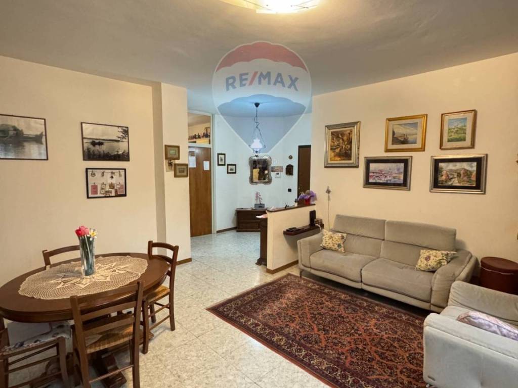 appartamento in vendita a Pavia in zona Centro Città