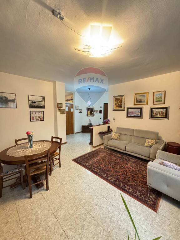 appartamento in vendita a Pavia in zona Centro Città