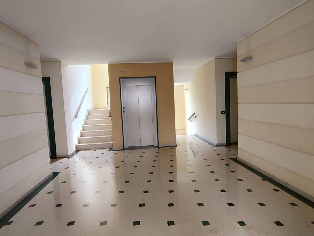 appartamento in vendita a Pavia in zona Stazione