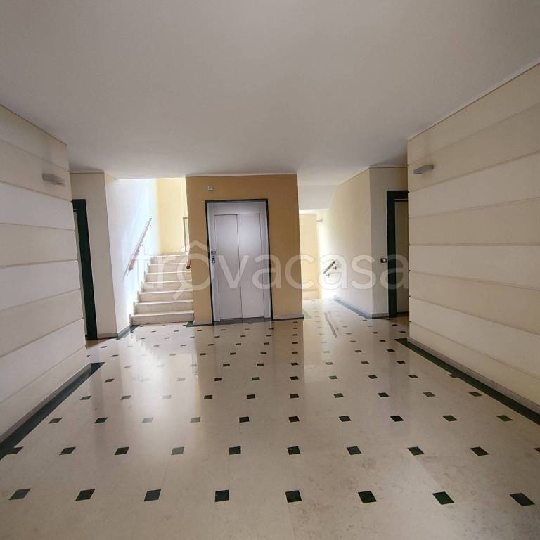 appartamento in vendita a Pavia in zona Stazione