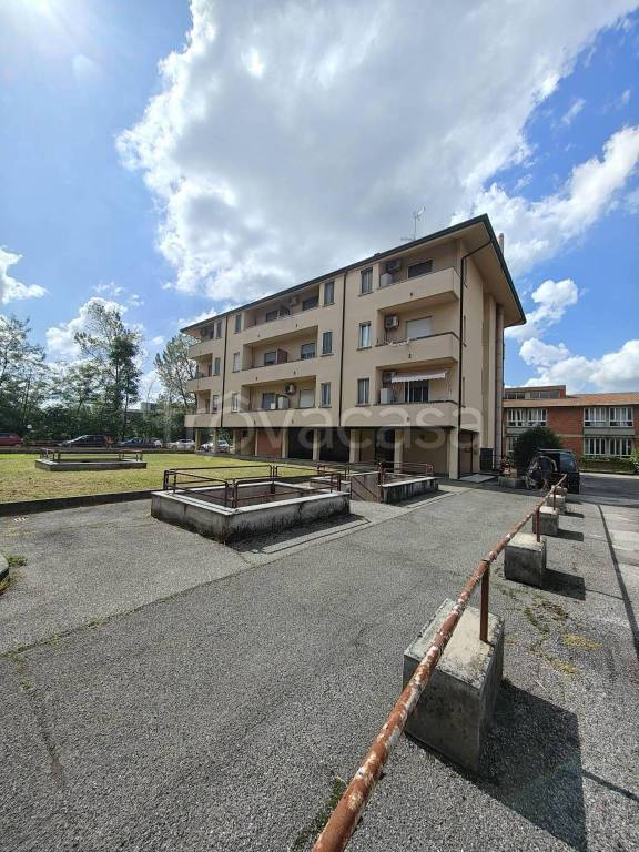 appartamento in vendita a Pavia in zona Policlinico