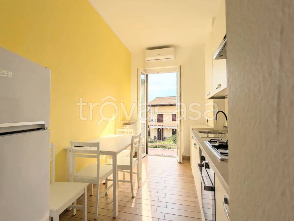 appartamento in vendita a Pavia in zona Borgo Ticino