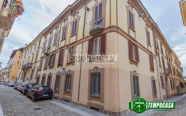 appartamento in vendita a Pavia in zona Centro Città