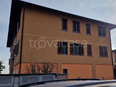 appartamento in vendita a Pavia in zona Casa sul Fiume