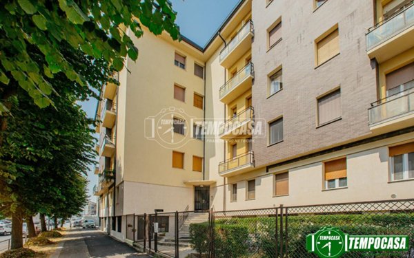 appartamento in vendita a Pavia in zona Città Giardino