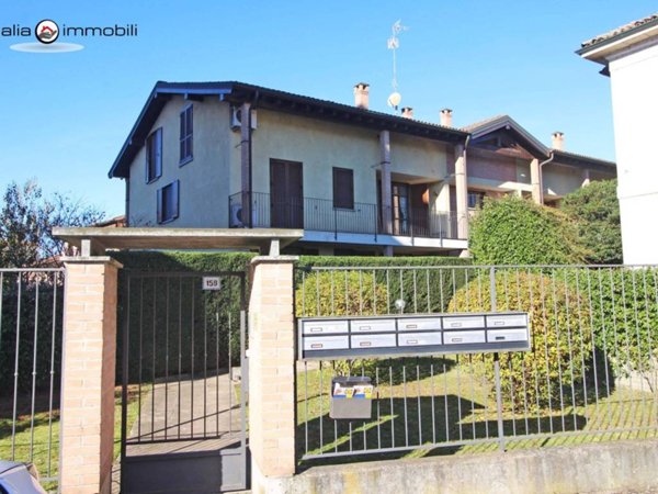 appartamento in vendita a Pavia in zona Borgo Ticino