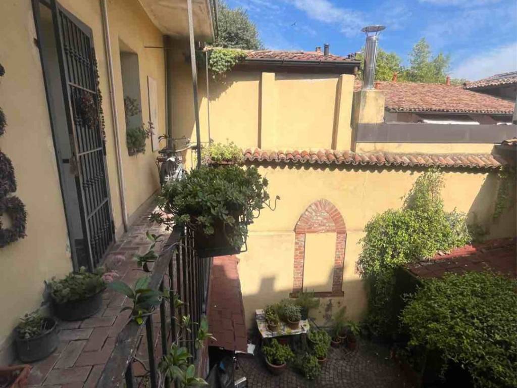appartamento in vendita a Pavia in zona Centro Città