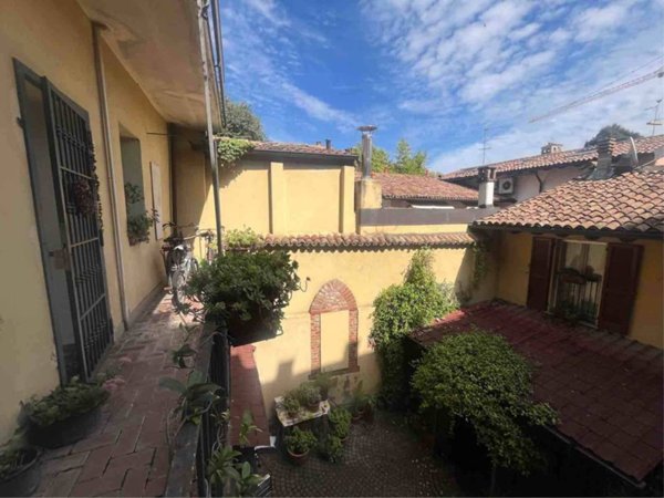 appartamento in vendita a Pavia in zona Centro Città