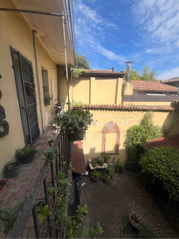 appartamento in vendita a Pavia in zona Centro Città