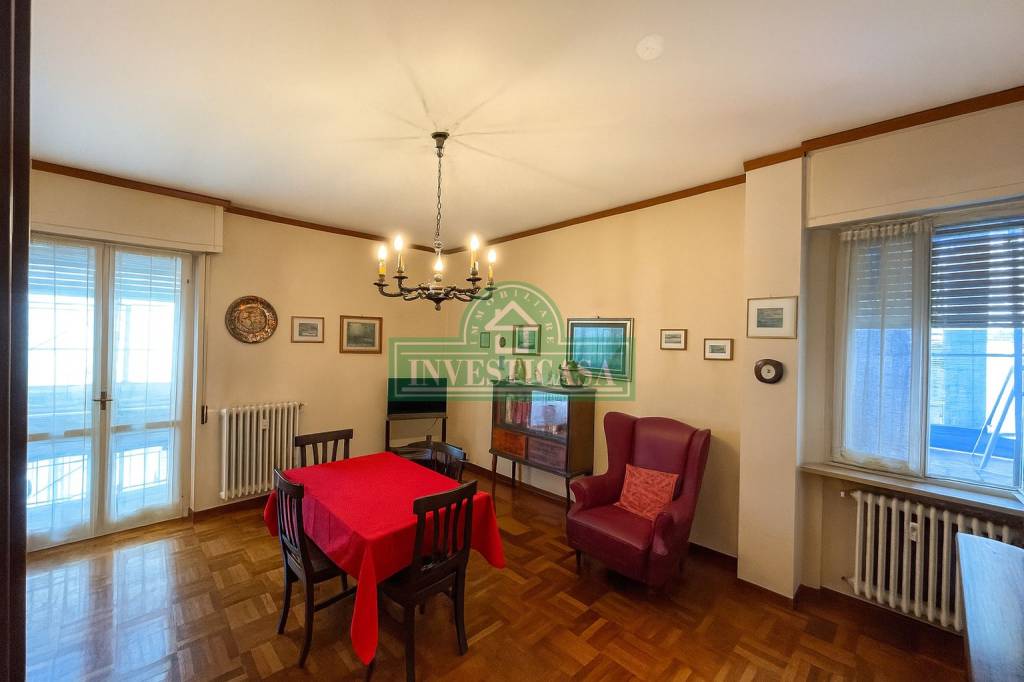 appartamento in vendita a Pavia in zona Stazione