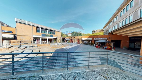 ufficio in vendita a Pavia in zona Centro Città