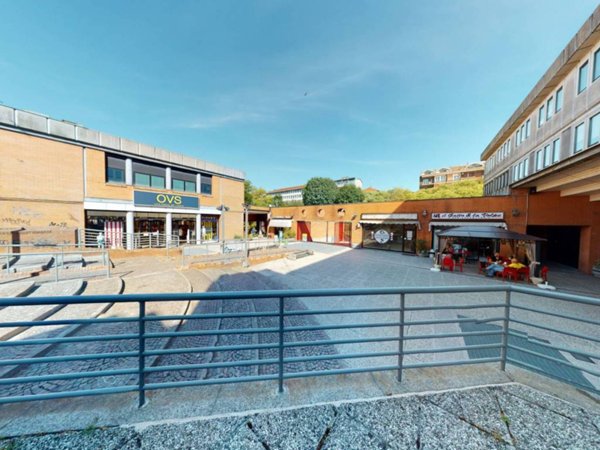 ufficio in vendita a Pavia in zona Centro Città