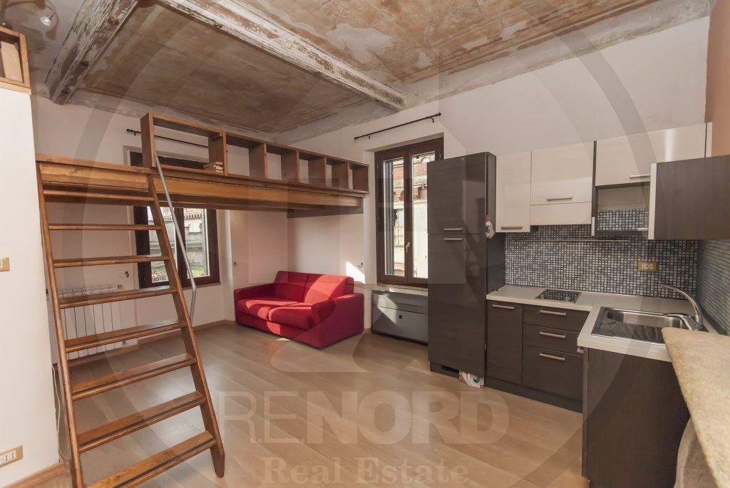 appartamento in vendita a Pavia in zona Casa sul Fiume