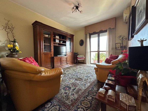 appartamento in vendita a Pavia in zona Città Giardino
