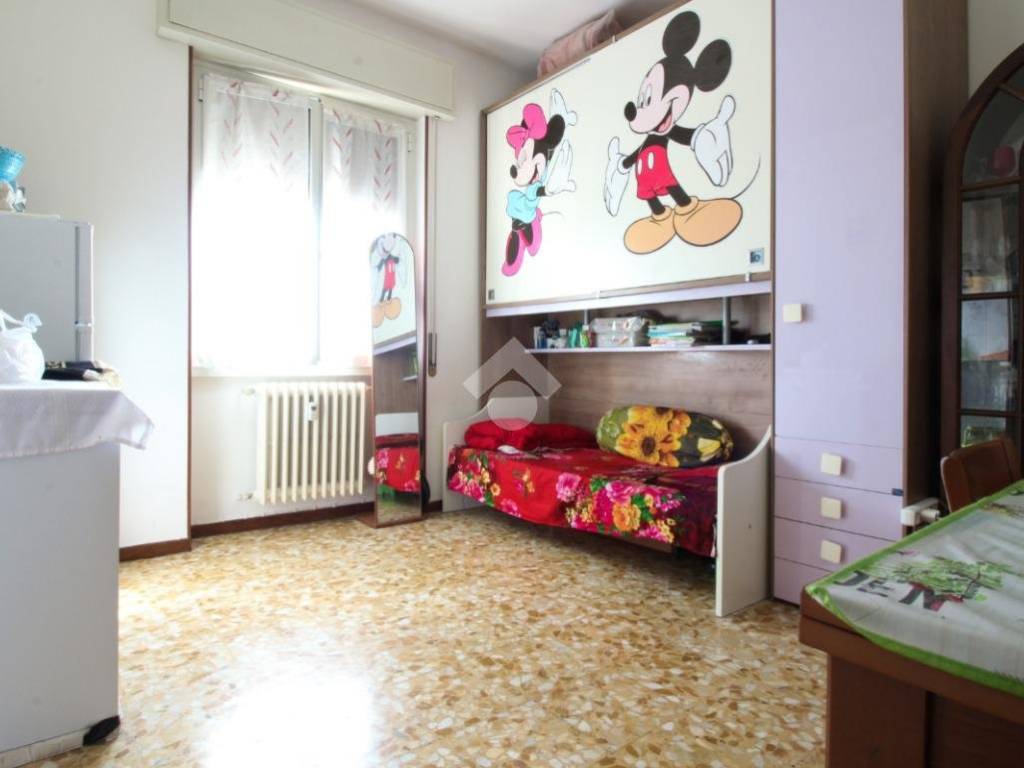 appartamento in vendita a Pavia in zona Pompieri