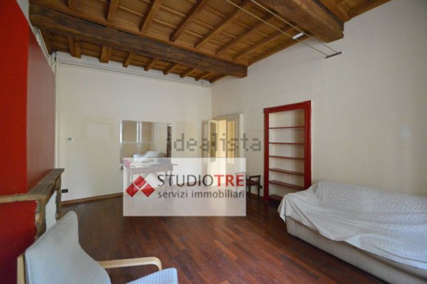 appartamento in vendita a Pavia in zona Centro Città