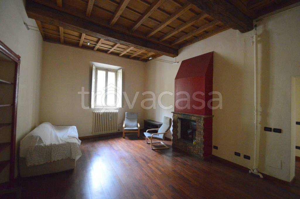 appartamento in vendita a Pavia in zona Centro Città