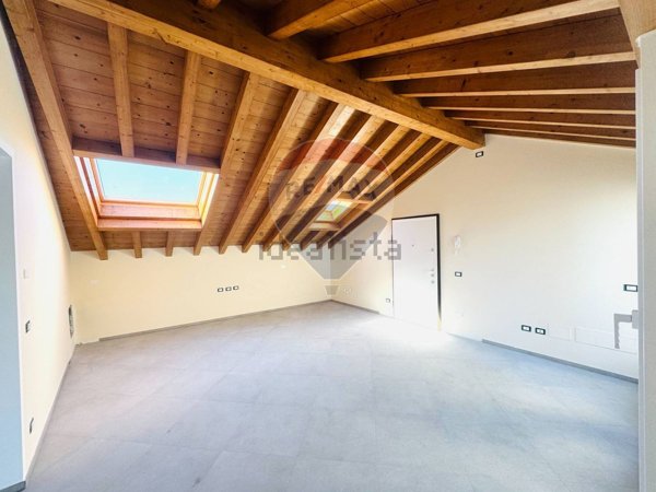 appartamento in vendita a Pavia in zona Centro Città