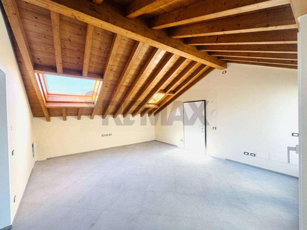 appartamento in vendita a Pavia in zona Centro Città