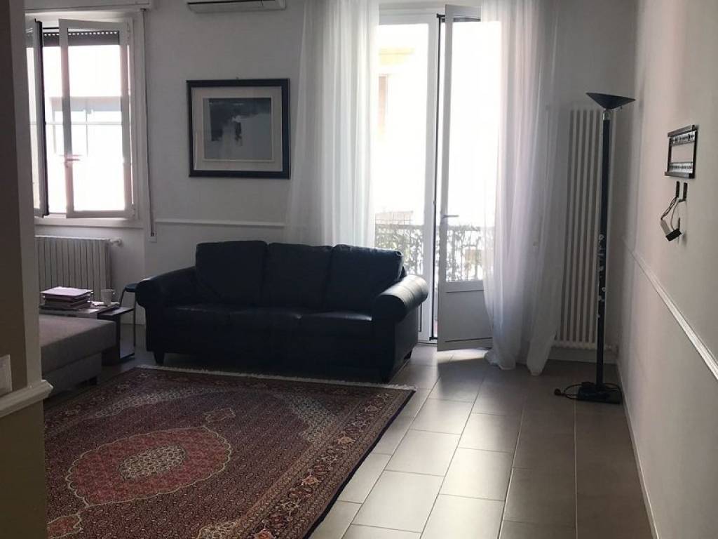 appartamento in vendita a Pavia in zona Centro Città