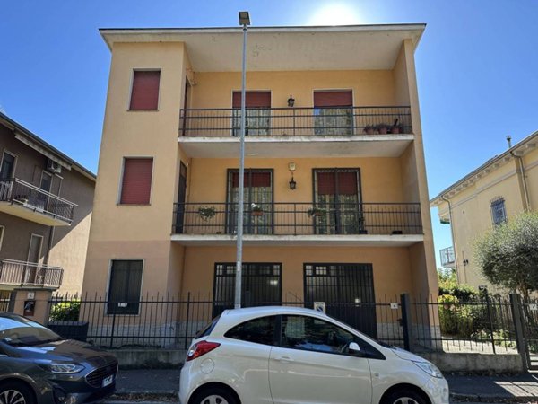 casa indipendente in vendita a Pavia in zona Mirabello