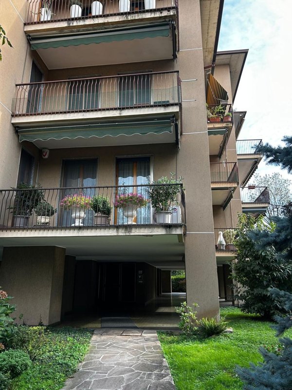 appartamento in vendita a Pavia
