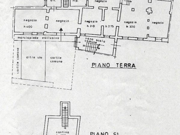 negozio in vendita a Pavia in zona Centro Città