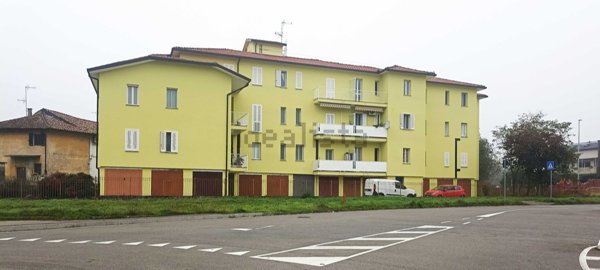 appartamento in vendita a Pavia in zona Chiozzo