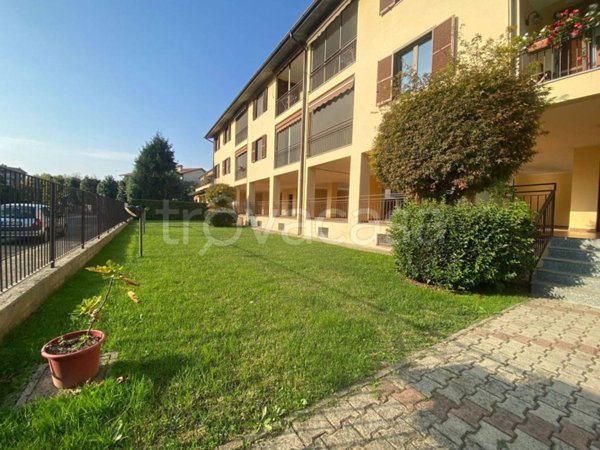 appartamento in vendita a Pavia in zona Vallone