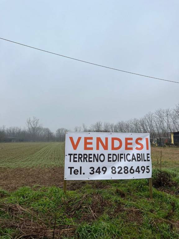 terreno agricolo in vendita a Pavia in zona Viale Cremona