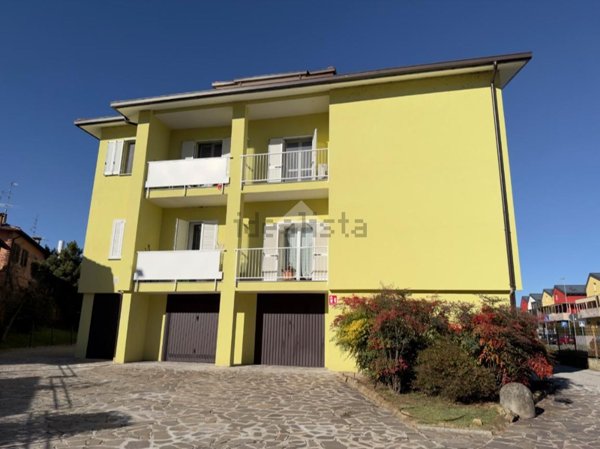 appartamento in vendita a Pavia in zona Chiozzo