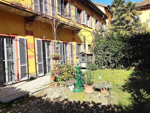 appartamento in vendita a Pavia in zona Centro Città