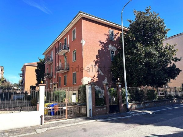 appartamento in vendita a Pavia in zona Città Giardino