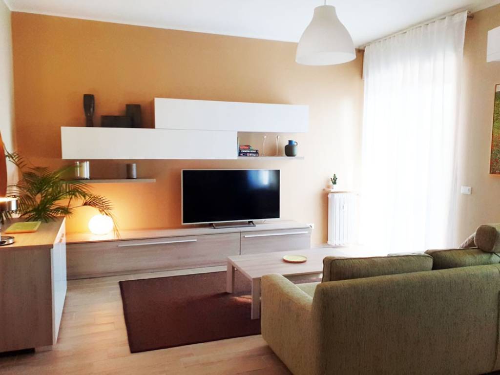 appartamento in vendita a Pavia in zona Stazione